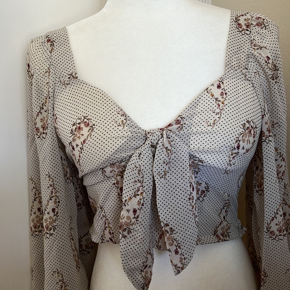 NEW Brown Beige Crop Top Long Sleeve Lightweight XXS. Has brown flowers …